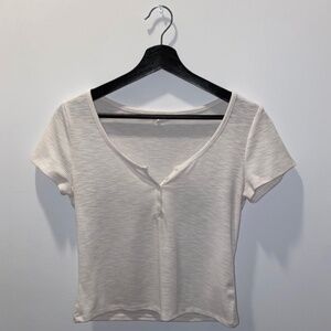 Garage Ribbed White Henley V-Neck Short-Sleeve Crop Top